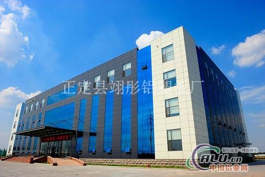 幕墻材料雙雄記 鋁塑復(fù)合板行情低迷，鋁單板何以逆勢(shì)突圍？